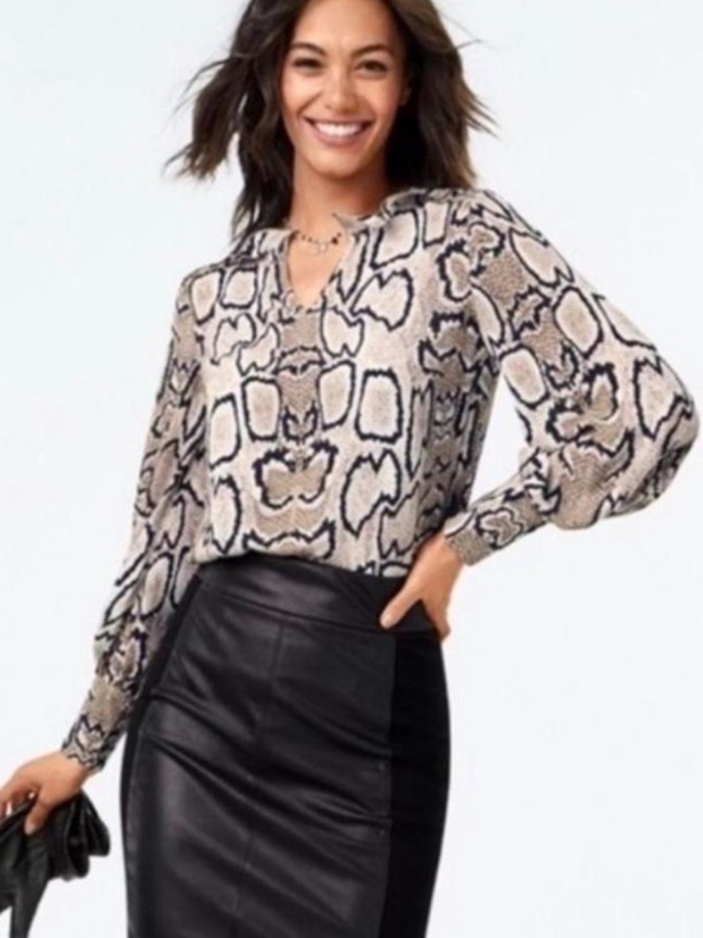 Cabi Snake Print V-Neck Long-Sleeve Serpentine Blouse Xs